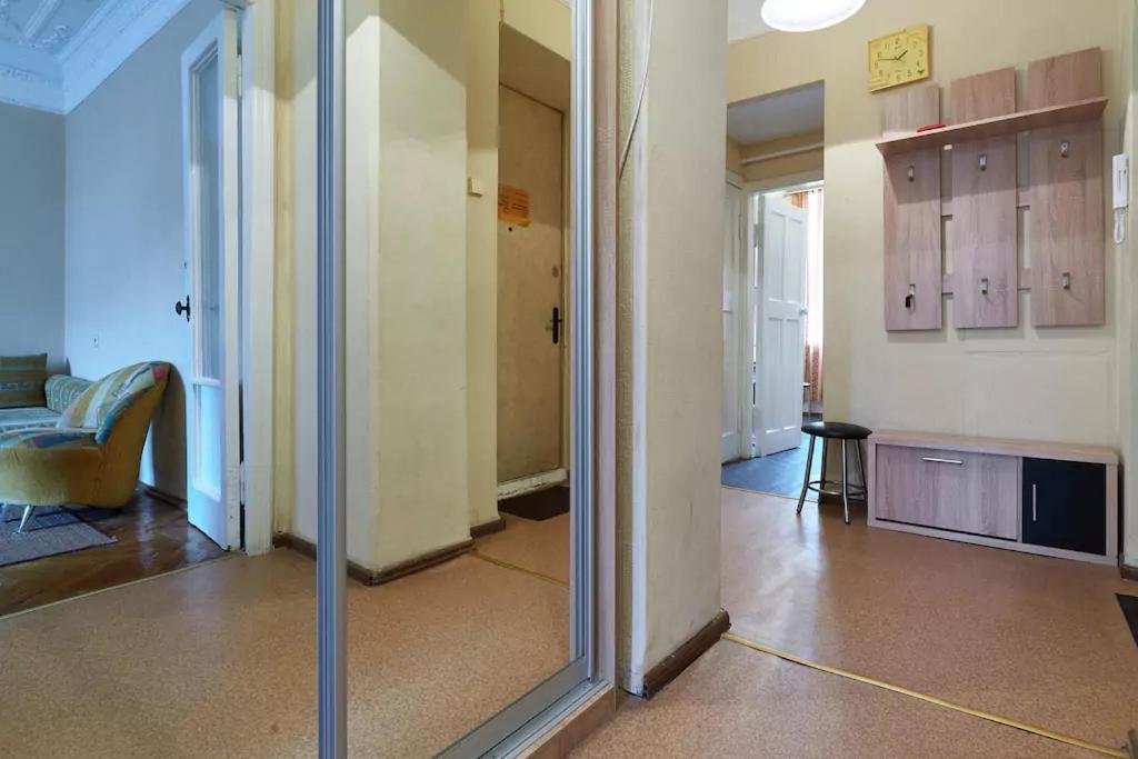 Home Hotel Apartments On Lva Tolstogo Κίεβο Εξωτερικό φωτογραφία