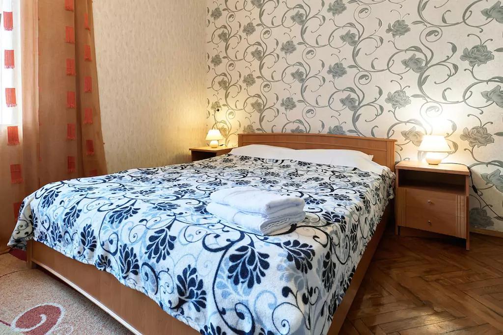 Home Hotel Apartments On Lva Tolstogo Κίεβο Εξωτερικό φωτογραφία